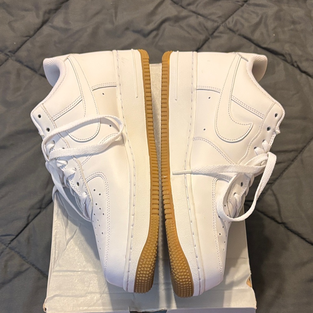 Nike Air Force 1 White Gum